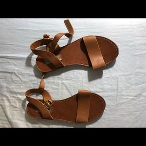 Steve Madden Brown Flat sandals
